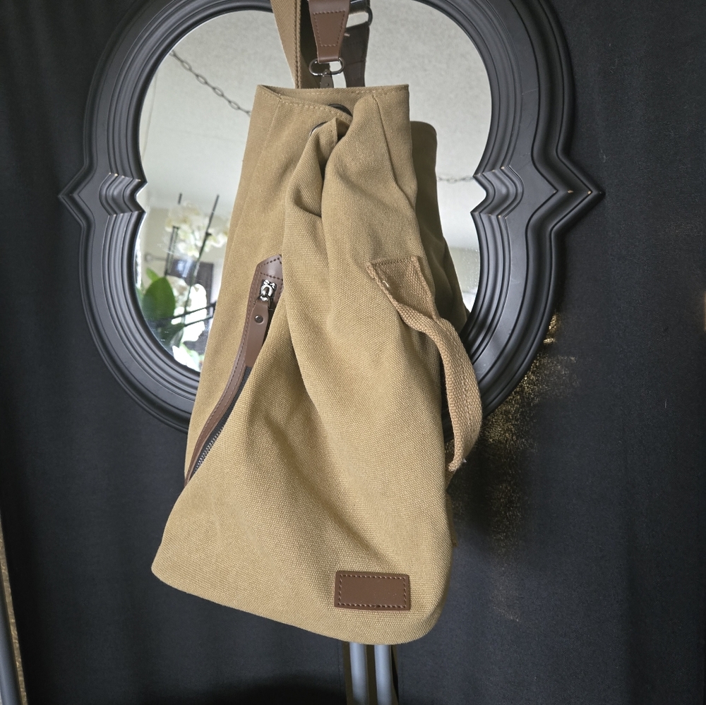 Stylish Tan Canvas Men's Bag